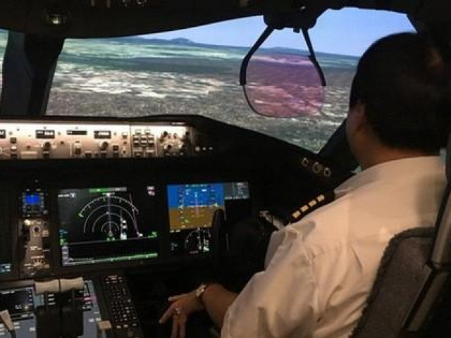 Kinh doanh - Vietnam Airlines tăng lương cho phi công chính lên cao nhất 271 triệu đồng/tháng