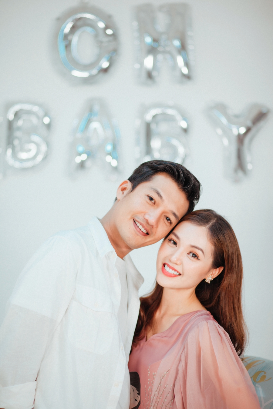 Quang Tuấn - Linh Phi có con sau 3 năm cưới