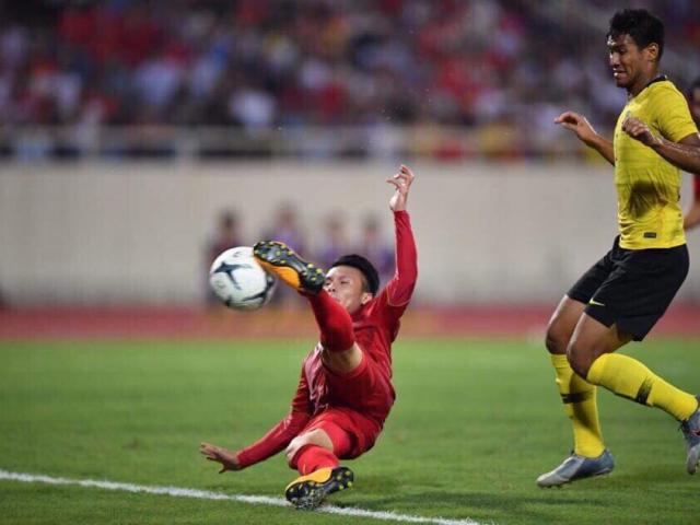 CĐV ”phát rồ” với pha tung người ghi bàn thắng cực đẹp của Quang Hải