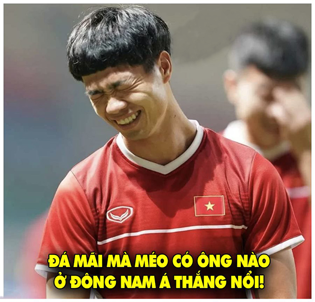 Chỉ biết &#34;cười nhẹ&#34; thôi chứ biết làm sao giờ.