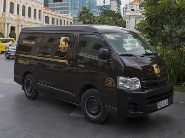 Công nghệ thông tin - UPS giúp người mua hàng online biết từng "chân tơ kẽ tóc" của gói hàng