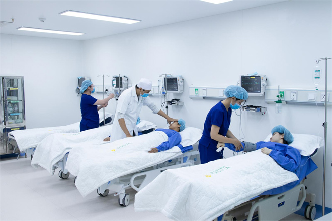 Làm đẹp chất lượng quốc tế cùng bác sĩ tại hệ thống bệnh viện thẩm mỹ Đông Á toàn quốc - 4