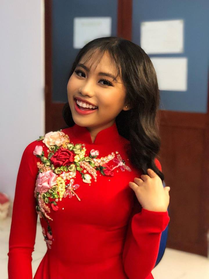 Phương Mỹ Chi ở tuổi 16: Dậy thì thành công, giàu có không thua kém ai trong showbiz - 6