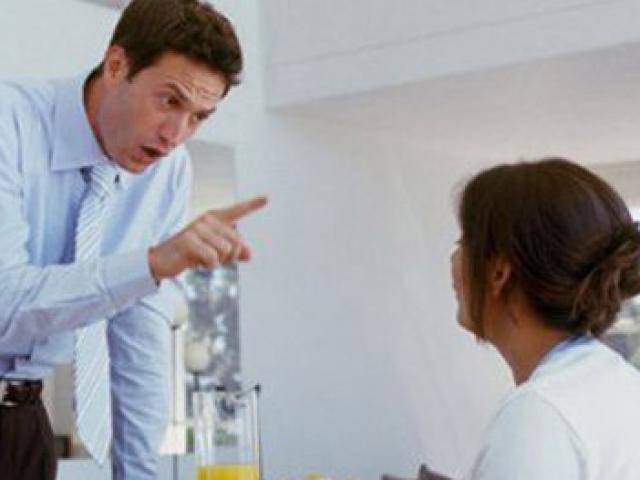 Bạn trẻ - Cuộc sống - Tránh xa những ông chồng xem vợ là "của mình mãi mãi"