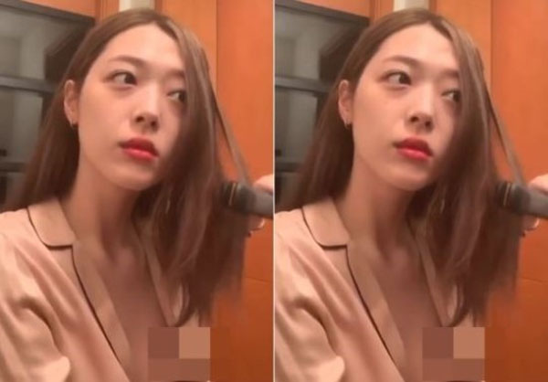 Hay Sulli cũng khiến khán giả đỏ mặt vì mặc áo hớ hênh vòng 1.