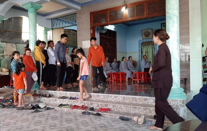 Nạn nhân Phạm Thị C. đã được đưa về gia đình lo hậu sự ngày 13-10