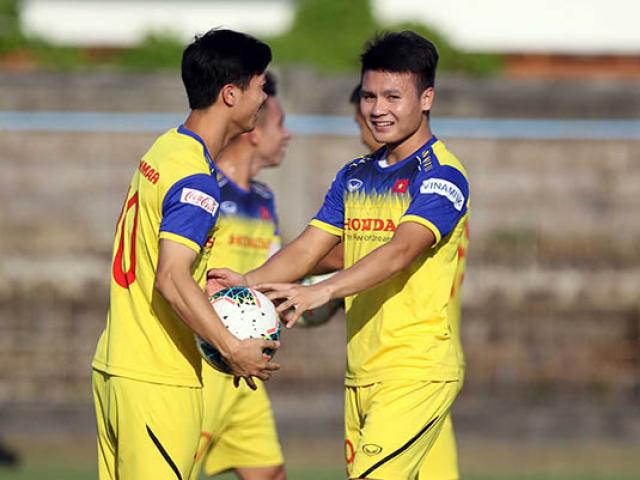 Bóng đá - Công Phượng - Quang Hải ăn ý "luyện công", thầy Park cười mãn nguyện
