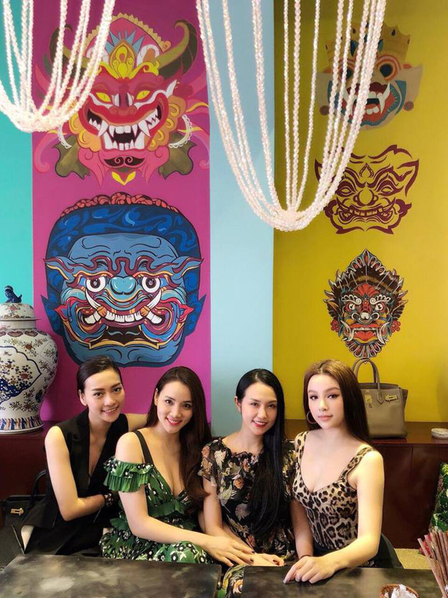 Hội bạn thân của vợ Tuấn Hưng toàn mỹ nhân nổi tiếng, giàu sang gồm những ai? - 2