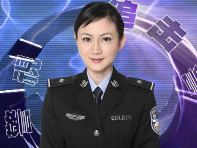 'Hoa khôi cảnh sát' ngủ với hơn 40 quan tham cấp cao TQ để tiến thân