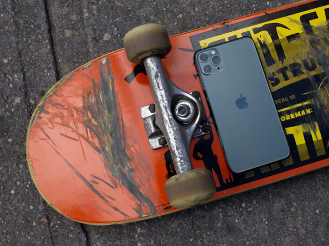 Thời trang Hi-tech - iPhone 11 Pro Max quay video "siêu đỉnh" khi lướt ván