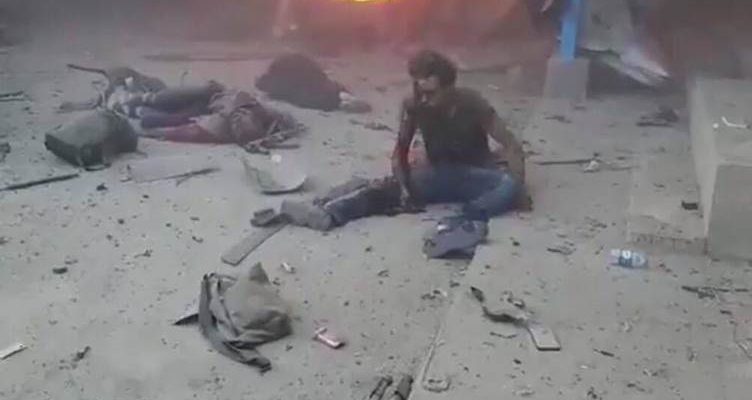 Ít nhất 9 người thiệt mạng sau vụ không kích của Thổ Nhĩ Kỳ vào một đoàn xe chở phóng viên, dân thường tại phía Bắc Syria (Ảnh: Defence - Point)