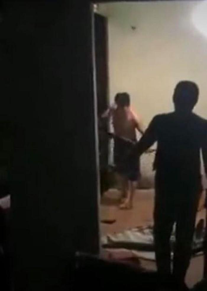 Đỗ Văn Đạt cố thủ trong nhà sau khi gây án.