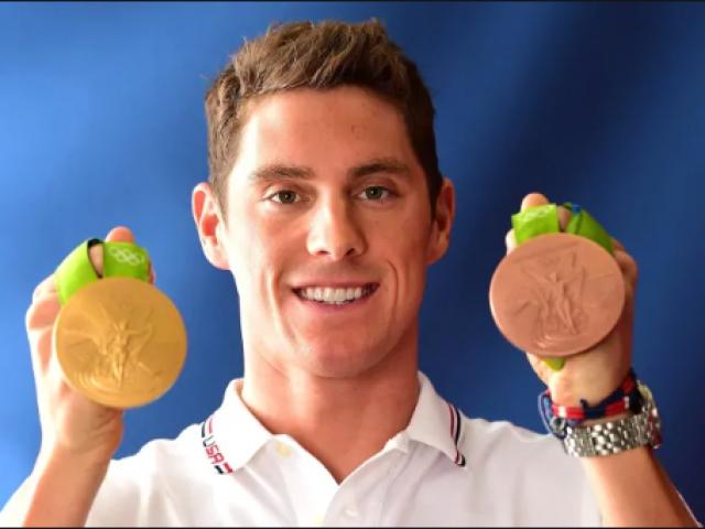 Thể thao - Tin thể thao HOT 14/10: SAO đồng đội Micheal Phelps dính doping gây sốc