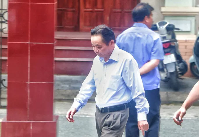 Nguyên giám đốc Sở GD-ĐT Hà Giang Vũ Văn Sử được triệu tập đến phiên tòa