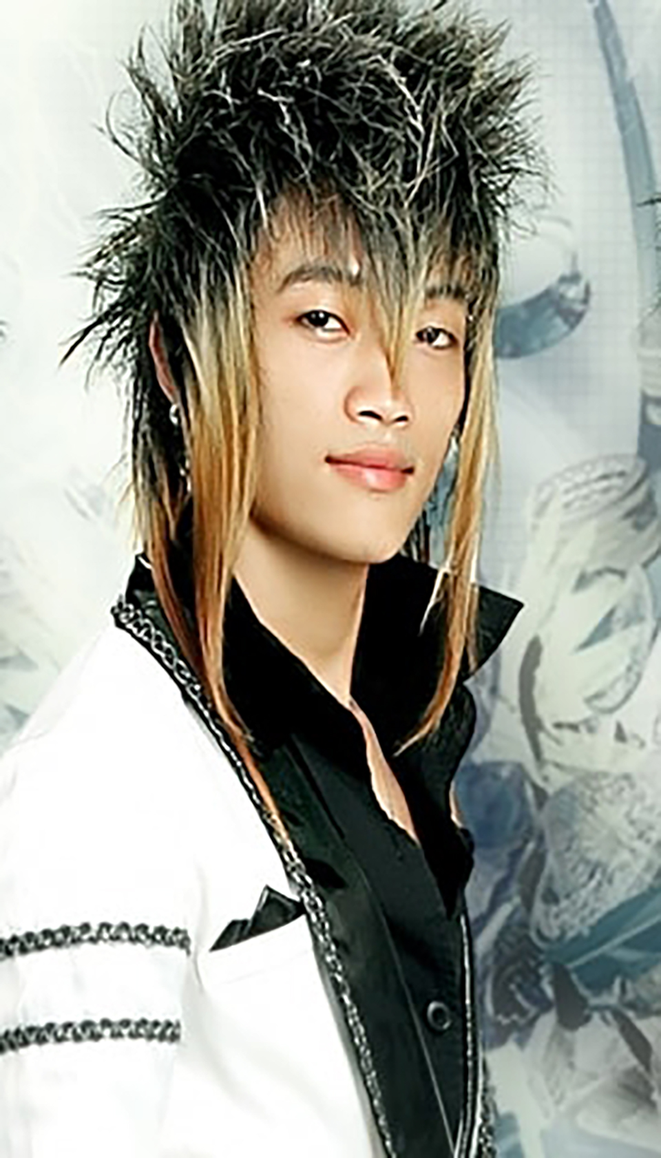 Ti Ti lúc mới đi hát