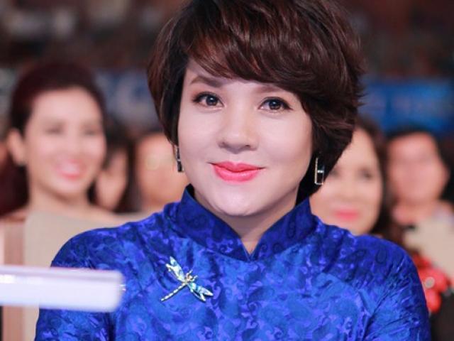 Thời trang - MC Diễm Quỳnh quanh năm mặc áo dài dẫn sóng