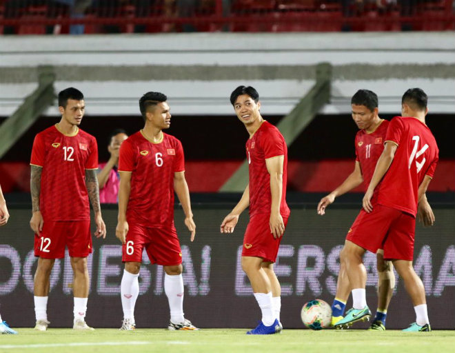 Trực tiếp bóng đá Indonesia - ĐT Việt Nam: Hùng Dũng sút hỏng phạt đền (Hết giờ) - 39