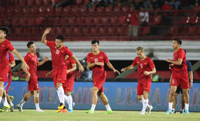 Trực tiếp bóng đá Indonesia - ĐT Việt Nam: Hùng Dũng sút hỏng phạt đền (Hết giờ) - 40