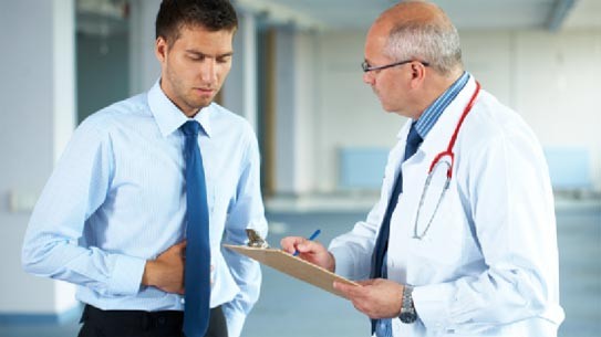 Người bệnh Viêm đại tràng nên kiểm tra sức khỏe định kỳ để sớm phát hiện các bất thường