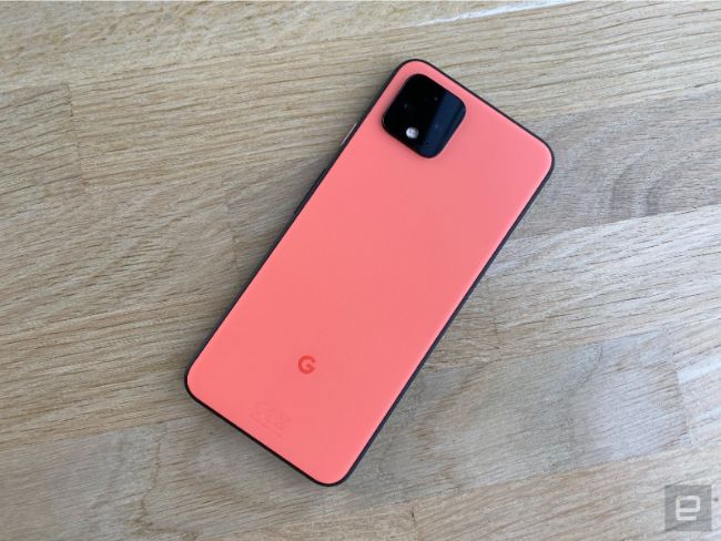 Google cho biết tính năng mở khóa bằng khuôn mặt trên Pixel 4 là nhanh nhất so với bất kỳ điện thoại nào, bởi vì nó chuẩn bị quét khuôn mặt của người dùng trước khi họ cầm nó lên.