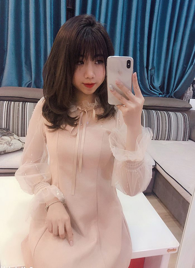 Em gái Văn Toàn được khen ngợi là một cô gái dễ thương.