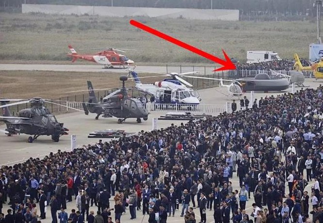 Mẫu trực thăng này gây sốt khi xuất hiện tại triển lãm.