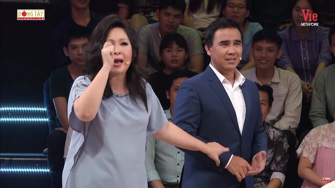 MC Lại Văn Sâm cứu nguy cho Quyền Linh khi bị "bóc phốt" trên sóng truyền hình - 3