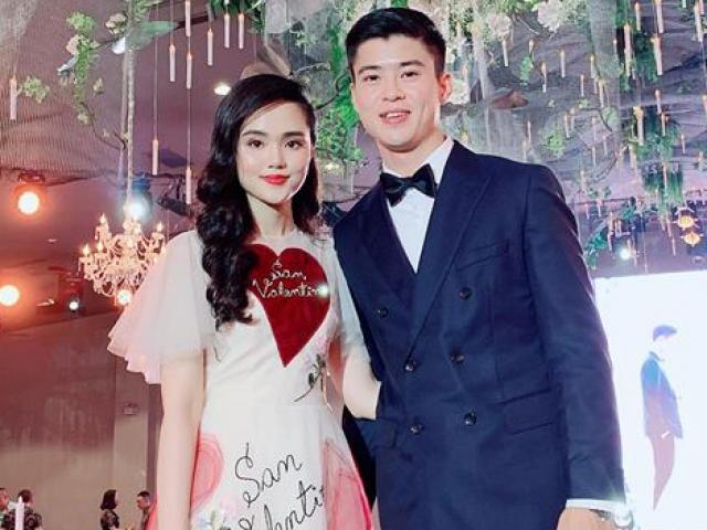 Duy Mạnh thật may mắn khi có cô bạn gái xinh đẹp, tài năng thế này!