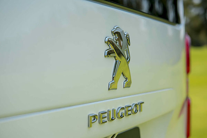 Bảng giá xe Peugeot Traveller cập nhật mới nhất tháng 10/2019 - 14