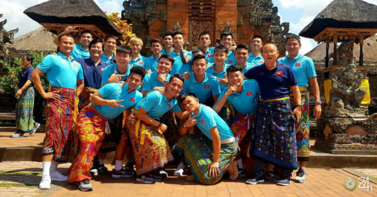 ĐT Việt Nam rời Indonesia: Đón người hùng hân hoan về nước hôm nay