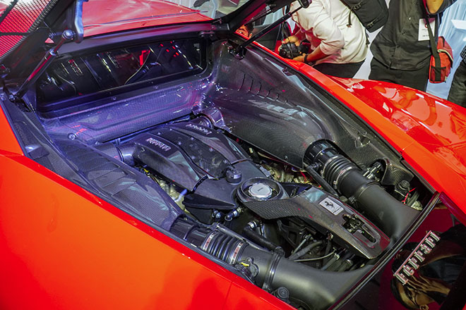 Chi tiết siêu xe Ferrari F8 Tributo lần đầu xuất hiện tại Việt Nam - 12