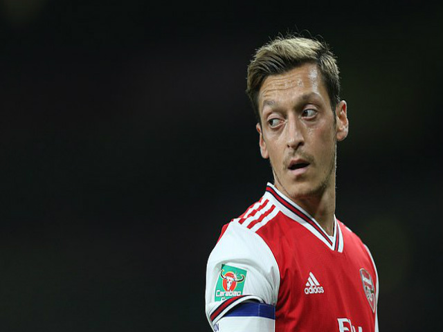 Bóng đá - Tin HOT bóng đá tối 17/10: Ozil quyết không rời Arsenal