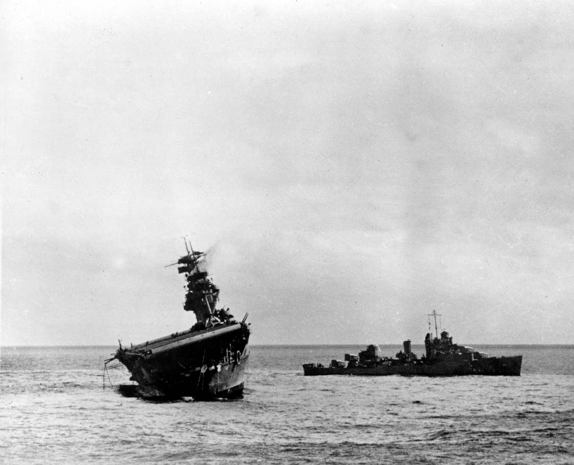 Kaga là một trong số 4 chiến hạm của Nhật bị đánh chìm trong trận hải chiến Midway (Ảnh: AP)