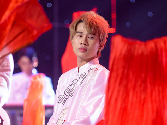 Ca nhạc - MTV - Nổi da gà nghe Jack hát "Sóng gió" tại The Voice Kids