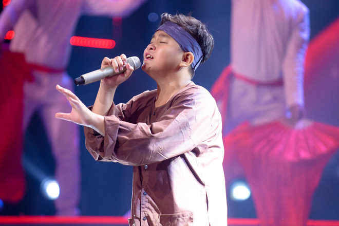 Nổi da gà nghe Jack hát "Sóng gió" tại The Voice Kids - 3