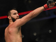 Thể thao - &quot;Thợ sửa máy tính&quot; gây bão UFC: Knock-out choáng váng, 6 trận toàn thắng
