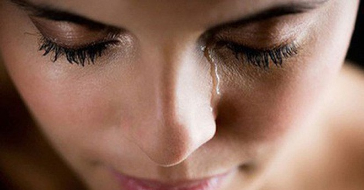 Bạn trẻ - Cuộc sống - Bí mật tấm ảnh người đẹp "ngủ quên" hơn 10 năm trong ví chồng