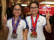 Tin tức trong ngày - Chị em nữ sinh vô địch siêu trí nhớ VN, “ẵm” 400 triệu: Mẹ khóc khi nghe tin