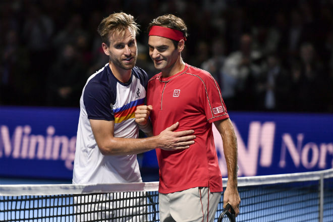 Peter Gojowczyk thua chóng vánh Roger Federer ở vòng 1 Basel Open