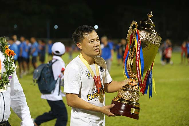 Hà Nội đăng quang V-League 2019: Phô diễn uy lực, thống trị bóng đá Việt - 4