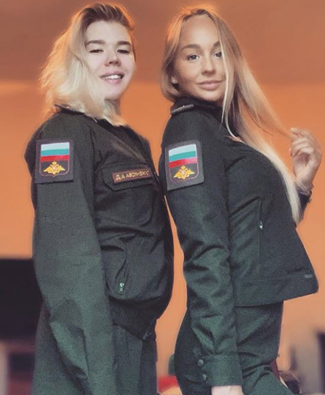 Anna hiện là một chiến sỹ lục quân Nga.

