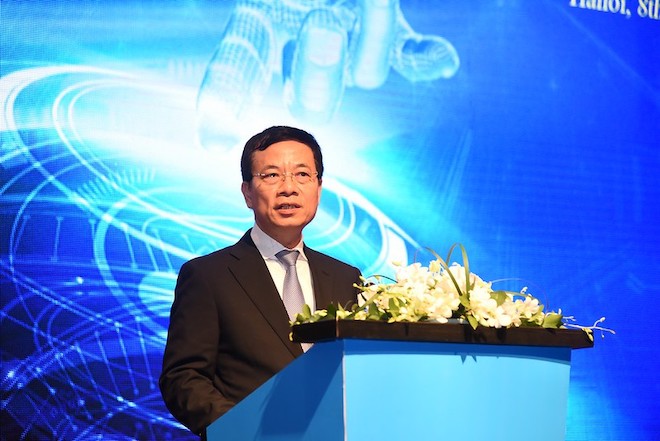 Bộ trưởng Bộ TT&amp;TT Nguyễn Mạnh Hùng phát biểu tại sự kiện