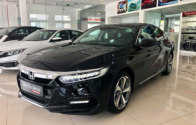 Cận cảnh Honda Accord hoàn toàn mới tại đại lý, giá bán cao hơn Toyota Camry - 3