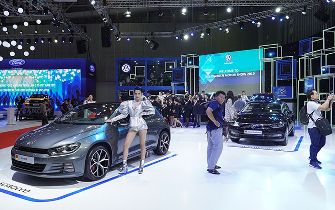 Volkswagen Việt Nam công bố giá dòng xe Touareg tại VMS 2019 - 2