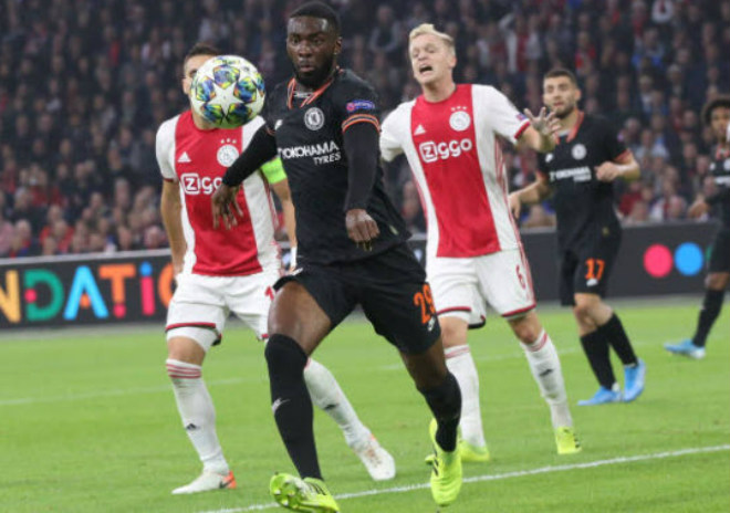 Trực tiếp bóng đá Cúp C1, Ajax - Chelsea: Batshuayi rực sáng (Hết giờ) - 15