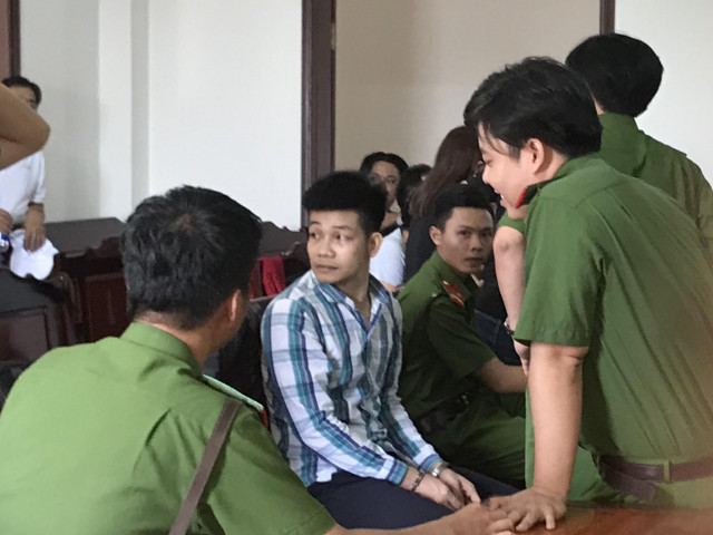 Pháp luật - Sát hại đồng nghiệp vì nghi bỏ thuốc xổ vào ly nước mình