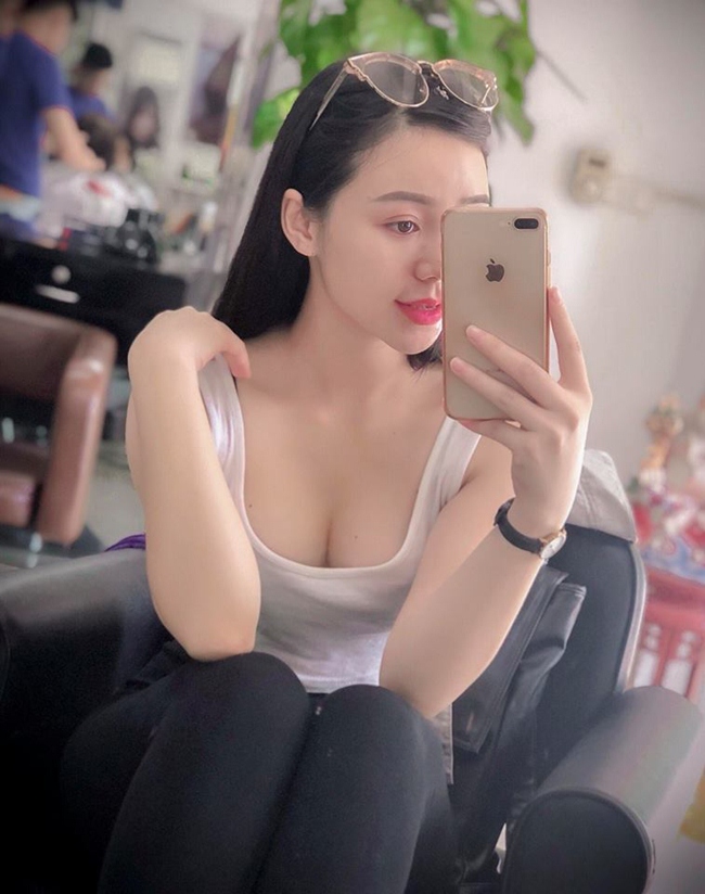 Năm 2018, tên tuổi hot girl Thái Bình được khán giả quan tâm hơn cả khi đảm nhận vai Đào - em gái Lan "cave" trong phim "Quỳnh búp bê".