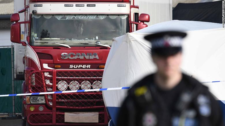 Cảnh sát Anh cho rằng toàn bộ 39 người chết trong xe tải là người Trung Quốc.