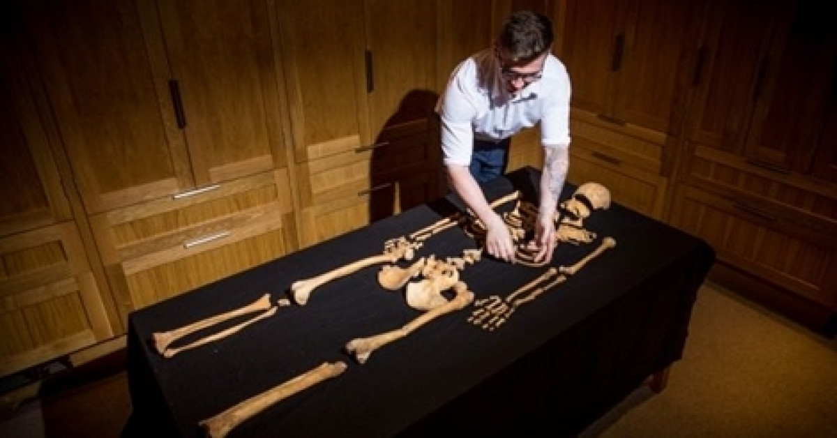 Du lịch - Bí ẩn quan tài “hai mẹ con” vùi chôn trong đống vữa