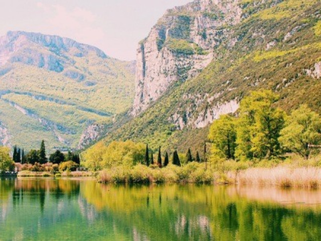 Du lịch - Hồ vùng Bắc Ý và những cái nhất